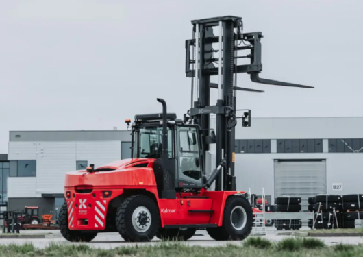 The ESSENTIAL Forklift